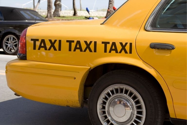 Can I Book An Airport Transfer From Dunfermline To The Airport Online 